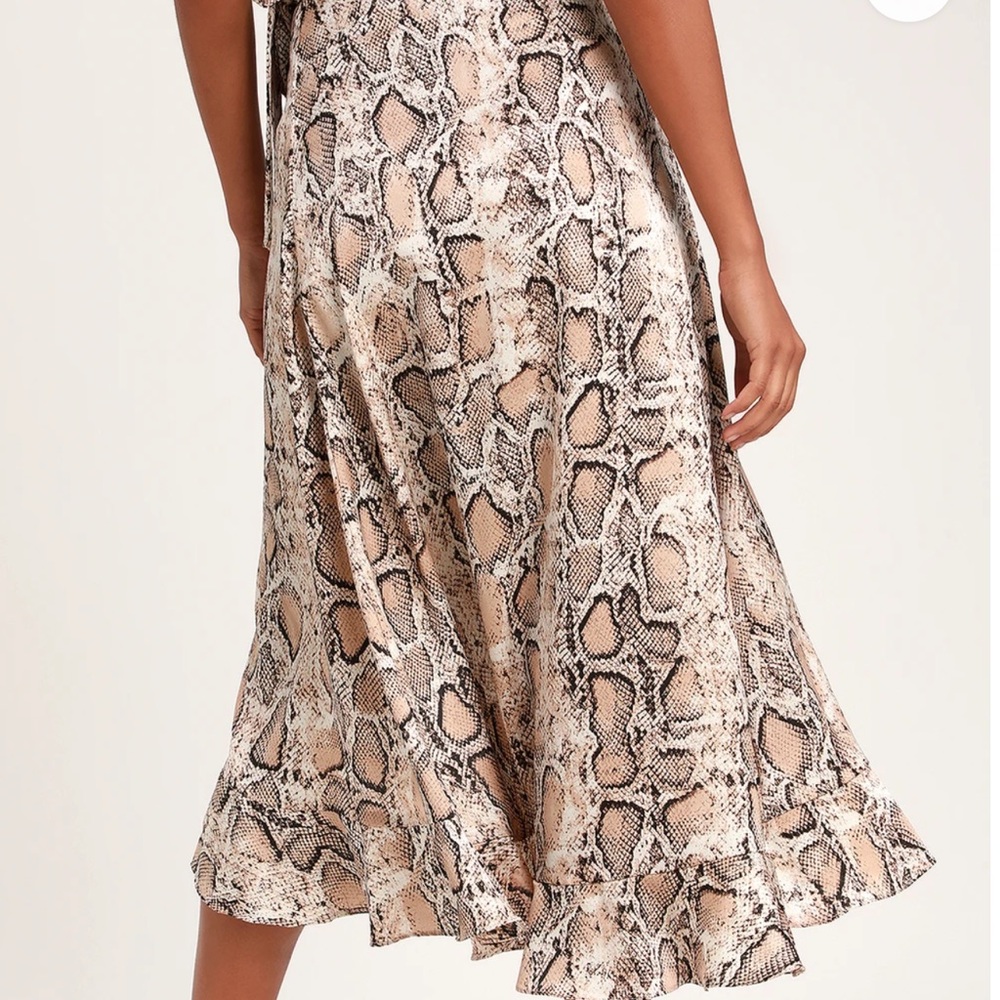Lulu’s wraps skirt snake print